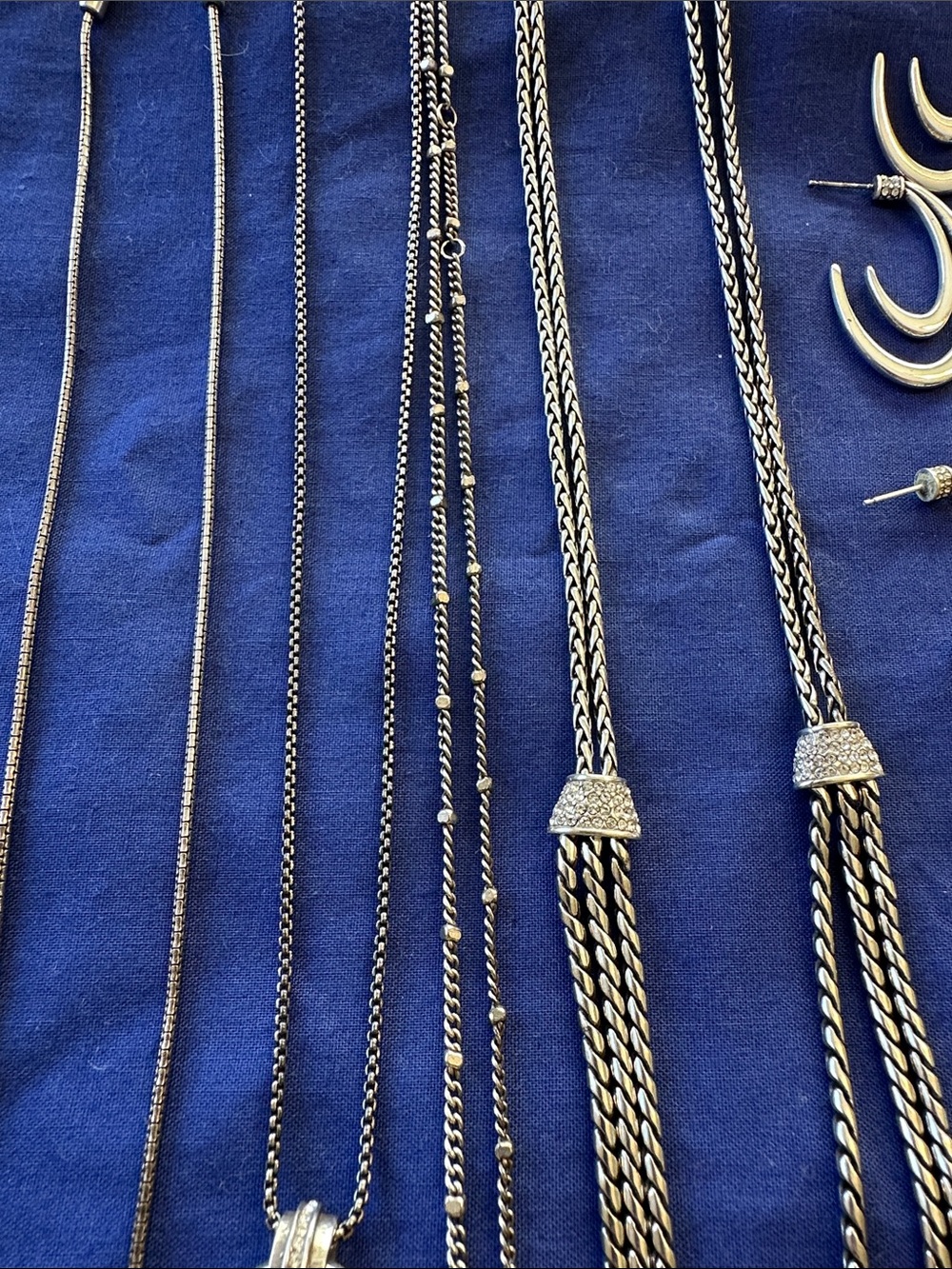 Brighton Bundle! Silver-Tone Necklaces x4 & Silver-Tone Earrings x2 Pair - Picture 8 of 10